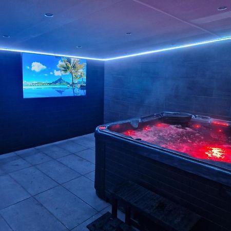 Short Stopzzz & Indoor Hot Tub 曼彻斯特 外观 照片
